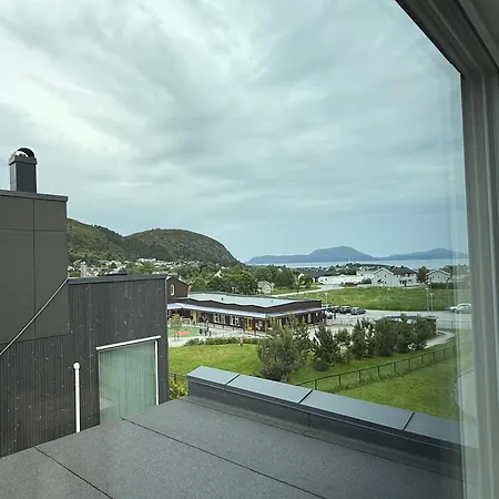 Villaer Luksuriøs Enebolig, Nær ålesund Ytterland