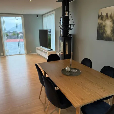 Luksuriøs Enebolig, Nær ålesund Ytterland