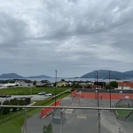 Villaer Luksuriøs Enebolig, Nær ålesund