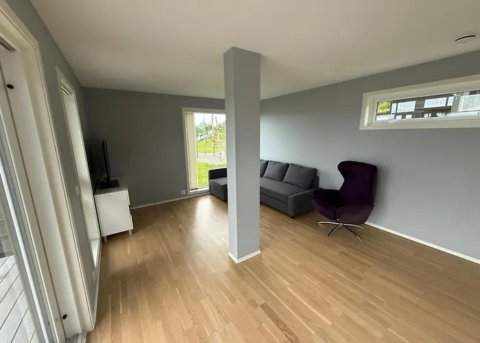 Villa Luksurios Enebolig, Naer Alesund Ytterland