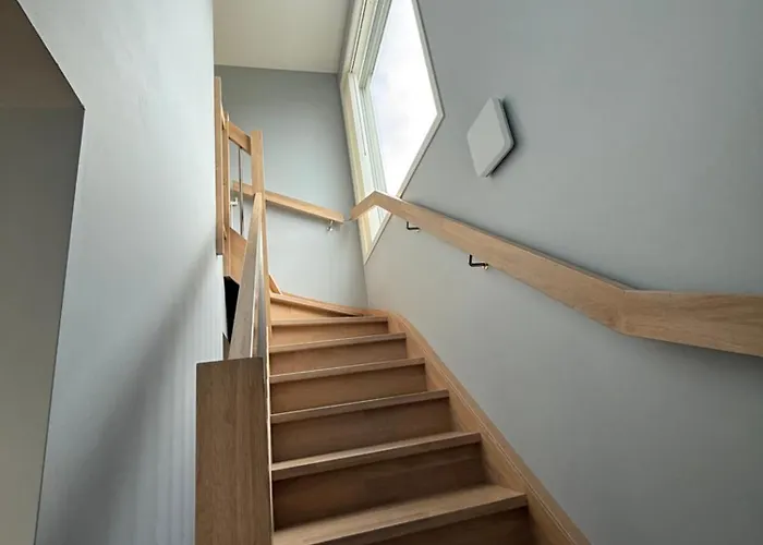 Luksurios Enebolig, Naer Alesund Villa Ytterland