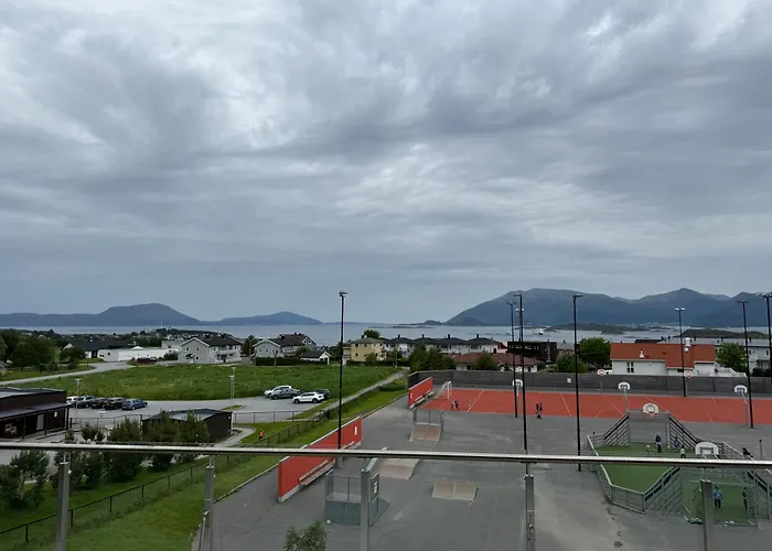 Luksurios Enebolig, Naer Alesund *